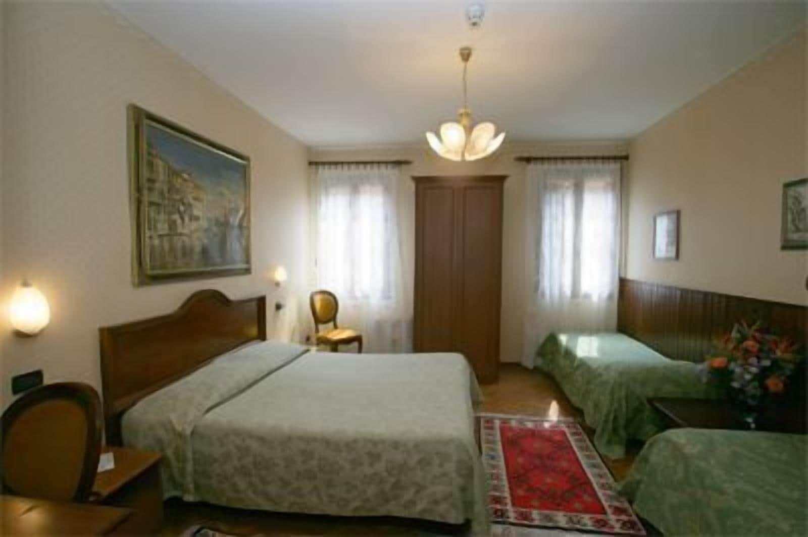 Florida Hotel 2*